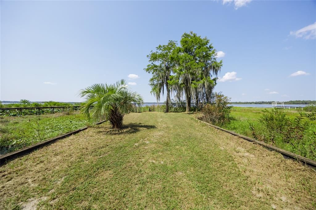 For Sale: $299,000 (4 beds, 2 baths, 2528 Square Feet)