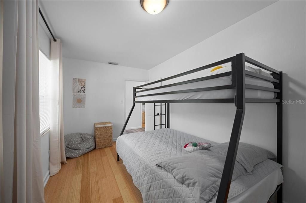 En Venta: $275,000 (3 camas, 1 baños, 1376 Pies cuadrados)