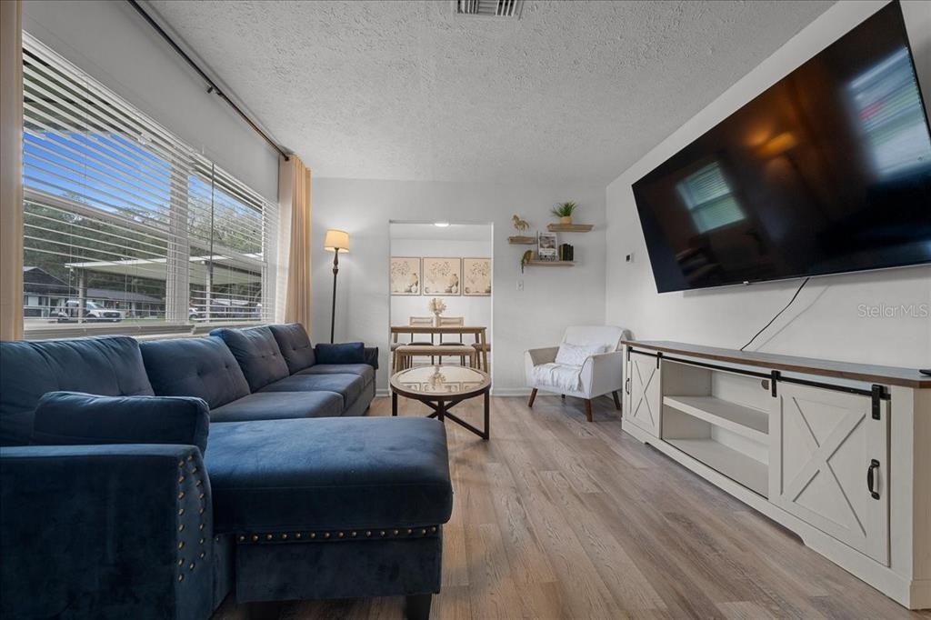 En Venta: $275,000 (3 camas, 1 baños, 1376 Pies cuadrados)