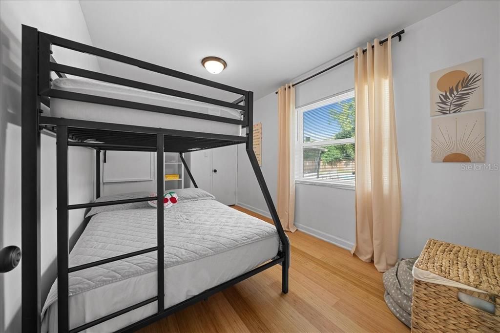 En Venta: $275,000 (3 camas, 1 baños, 1376 Pies cuadrados)