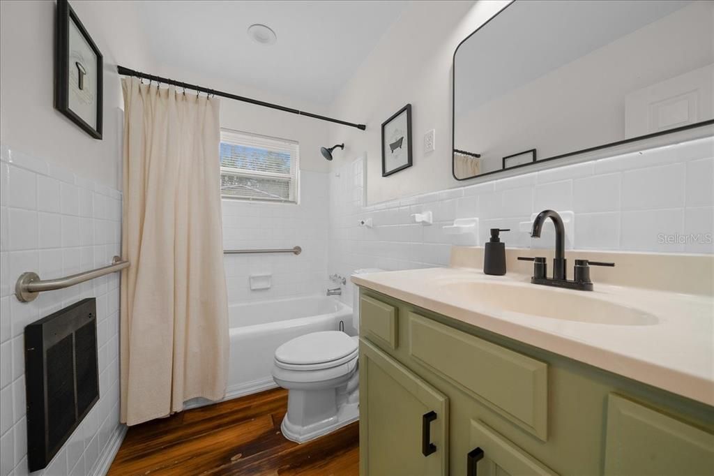 En Venta: $275,000 (3 camas, 1 baños, 1376 Pies cuadrados)