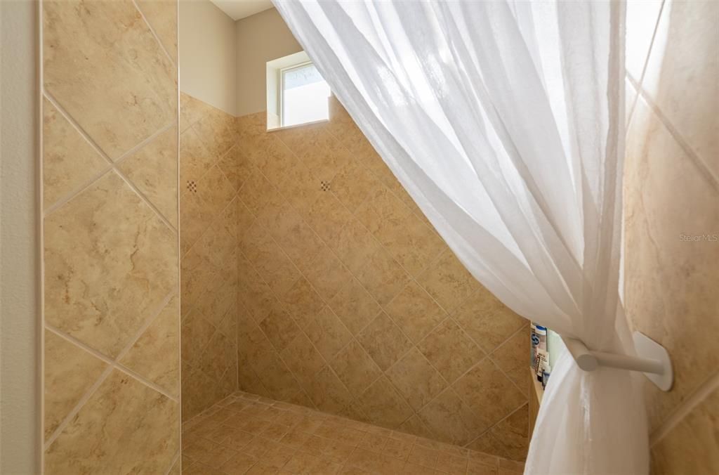 Active With Contract: $759,000 (4 beds, 3 baths, 3374 Square Feet)