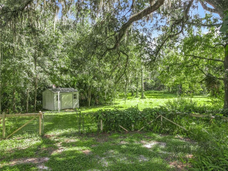 Под контрактом: $620,000 (5 спален, 4 ванн, 1961 Квадратных фут)