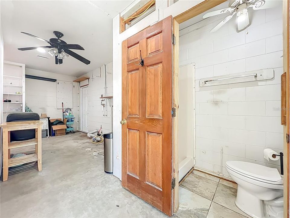 Под контрактом: $620,000 (5 спален, 4 ванн, 1961 Квадратных фут)