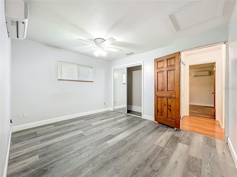 Под контрактом: $620,000 (5 спален, 4 ванн, 1961 Квадратных фут)