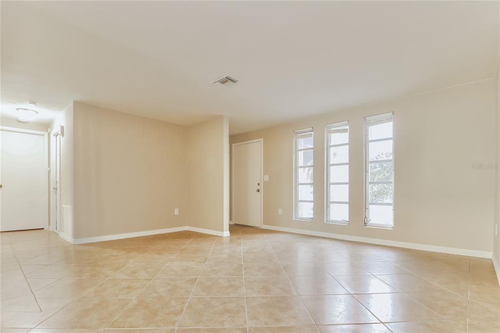 For Rent: $2,005 (3 beds, 2 baths, 1508 Square Feet)