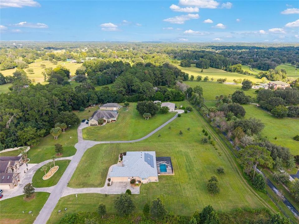 En Venta: $1,175,000 (4 camas, 3 baños, 3360 Pies cuadrados)