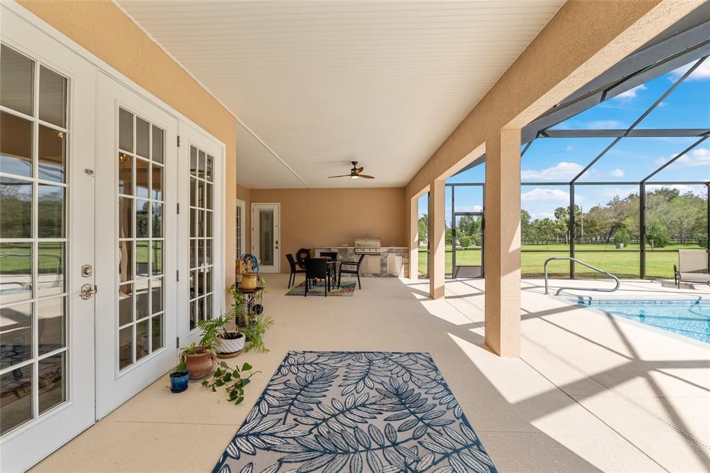 En Venta: $1,175,000 (4 camas, 3 baños, 3360 Pies cuadrados)