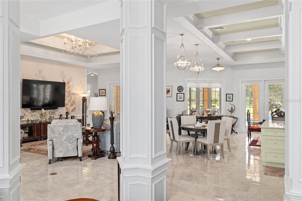 En Venta: $1,175,000 (4 camas, 3 baños, 3360 Pies cuadrados)