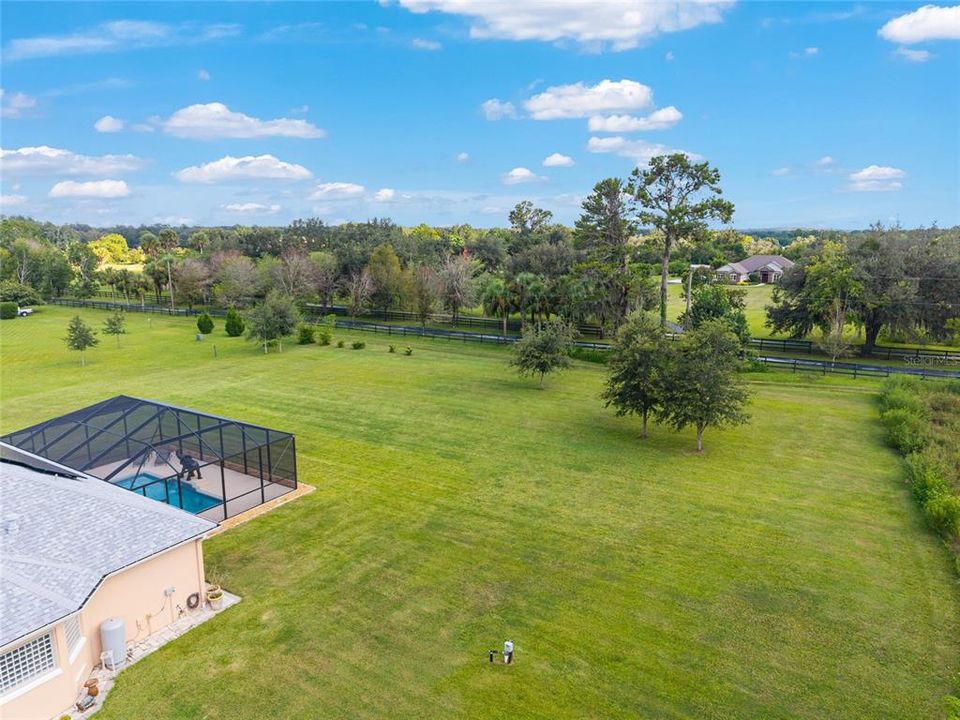 En Venta: $1,175,000 (4 camas, 3 baños, 3360 Pies cuadrados)