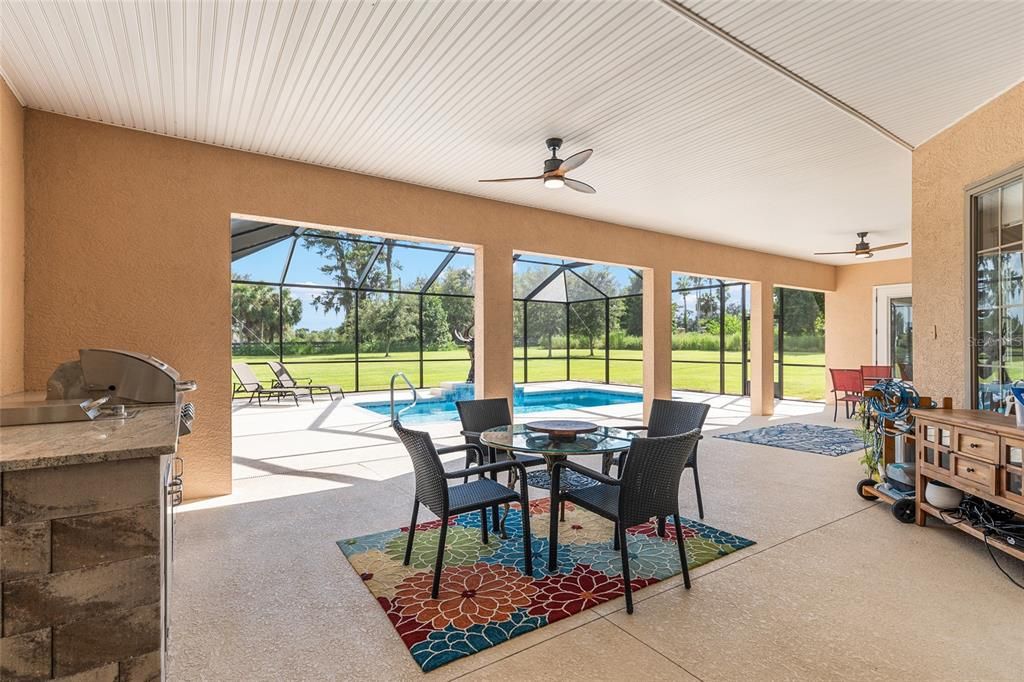 En Venta: $1,175,000 (4 camas, 3 baños, 3360 Pies cuadrados)