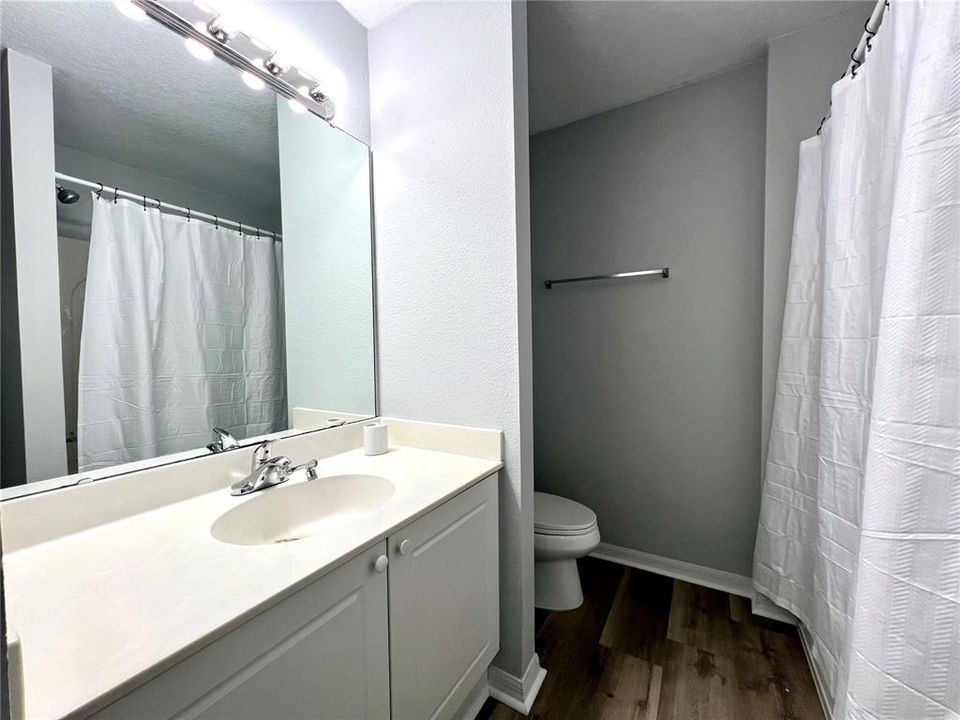 待售: $260,000 (3 贝兹, 2 浴室, 1202 平方英尺)