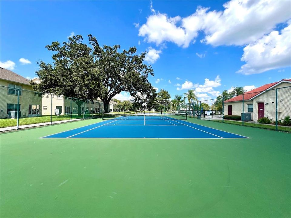 待售: $260,000 (3 贝兹, 2 浴室, 1202 平方英尺)