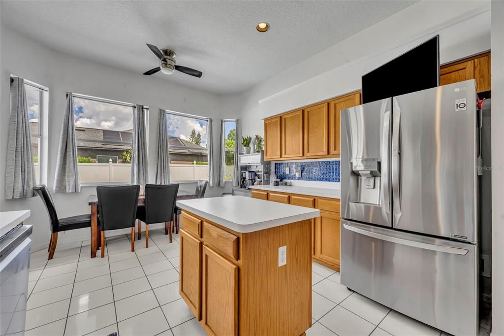 На продажу: $779,900 (5 спален, 4 ванн, 3528 Квадратных фут)