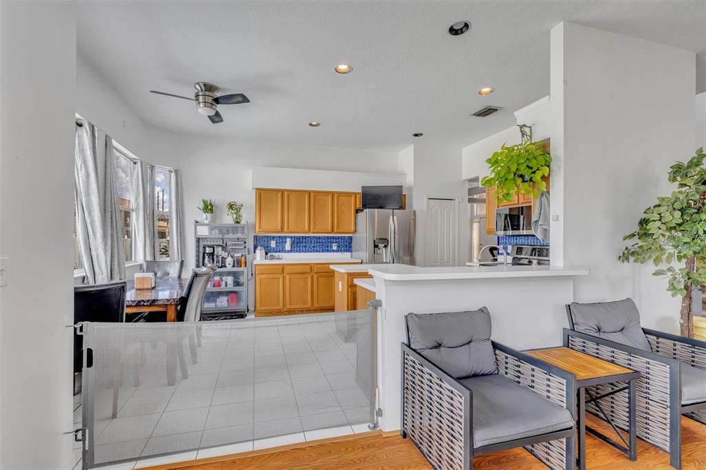 На продажу: $779,900 (5 спален, 4 ванн, 3528 Квадратных фут)