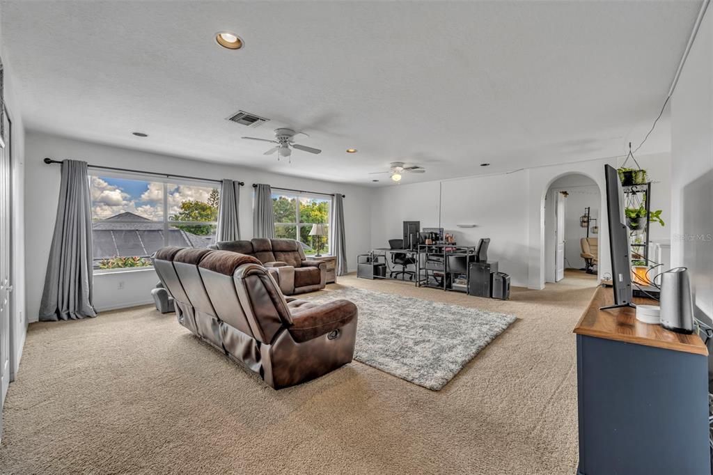 На продажу: $779,900 (5 спален, 4 ванн, 3528 Квадратных фут)