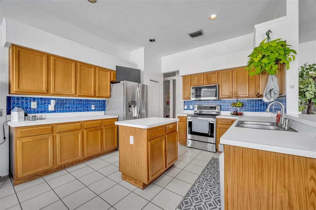 На продажу: $779,900 (5 спален, 4 ванн, 3528 Квадратных фут)