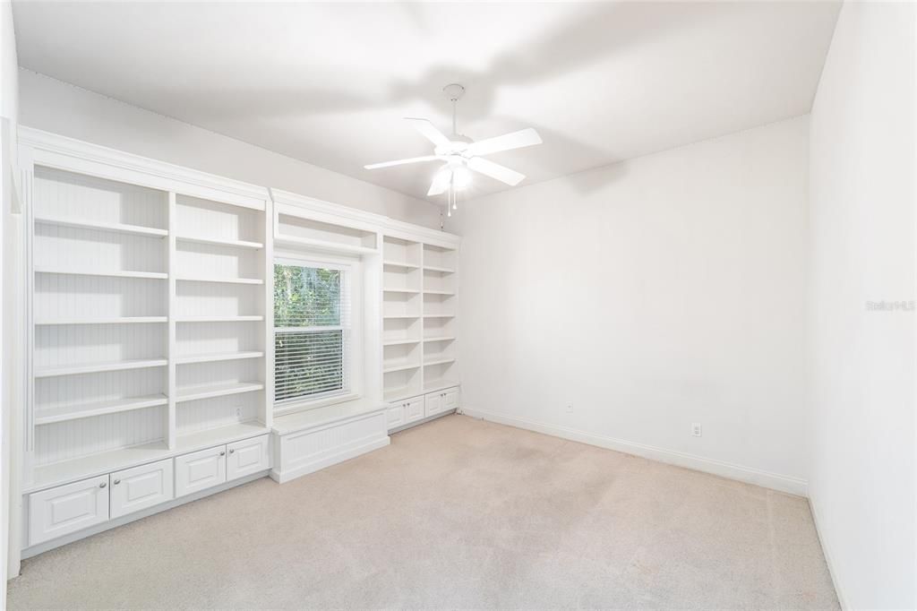 待售: $800,000 (4 贝兹, 3 浴室, 3037 平方英尺)