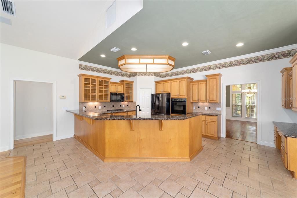 待售: $800,000 (4 贝兹, 3 浴室, 3037 平方英尺)