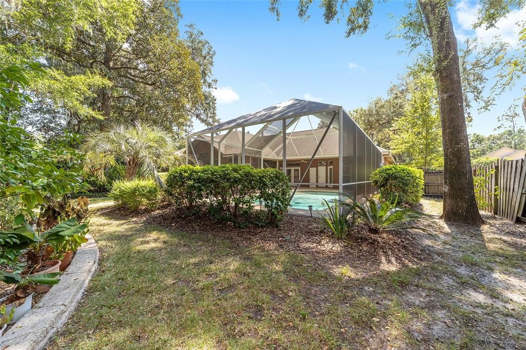 Activo con contrato: $739,000 (4 camas, 3 baños, 3037 Pies cuadrados)