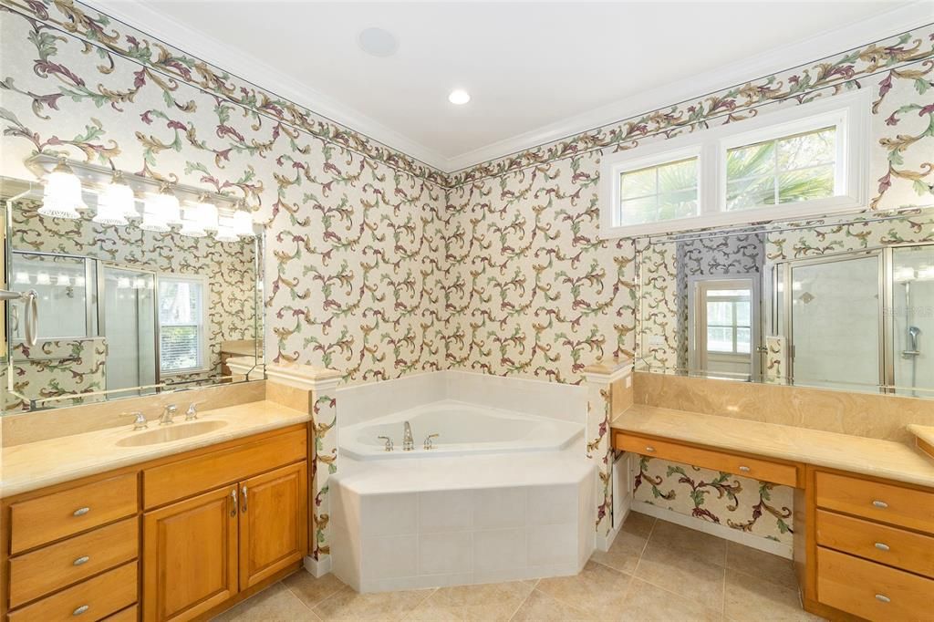 待售: $800,000 (4 贝兹, 3 浴室, 3037 平方英尺)