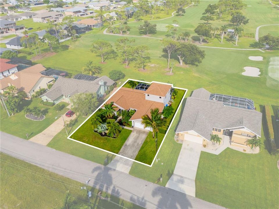 合同活跃: $478,000 (4 贝兹, 3 浴室, 2585 平方英尺)