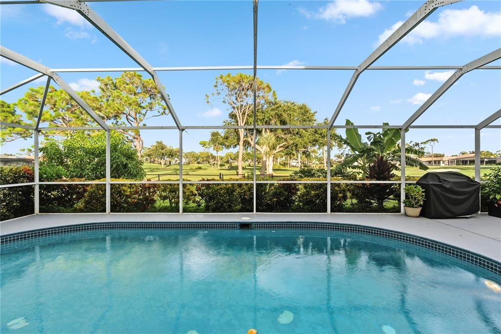 合同活跃: $478,000 (4 贝兹, 3 浴室, 2585 平方英尺)