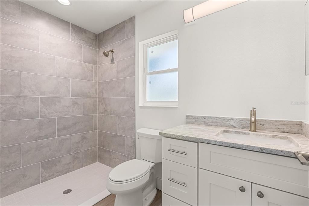 На продажу: $1,200,000 (7 спален, 5 ванн, 4356 Квадратных фут)