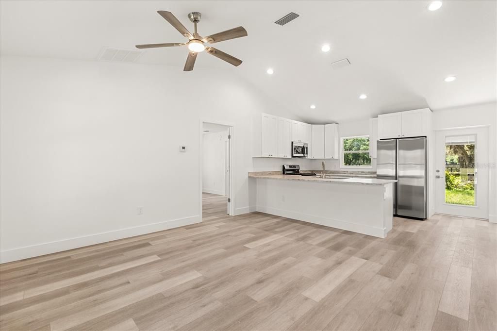 На продажу: $1,200,000 (7 спален, 5 ванн, 4356 Квадратных фут)