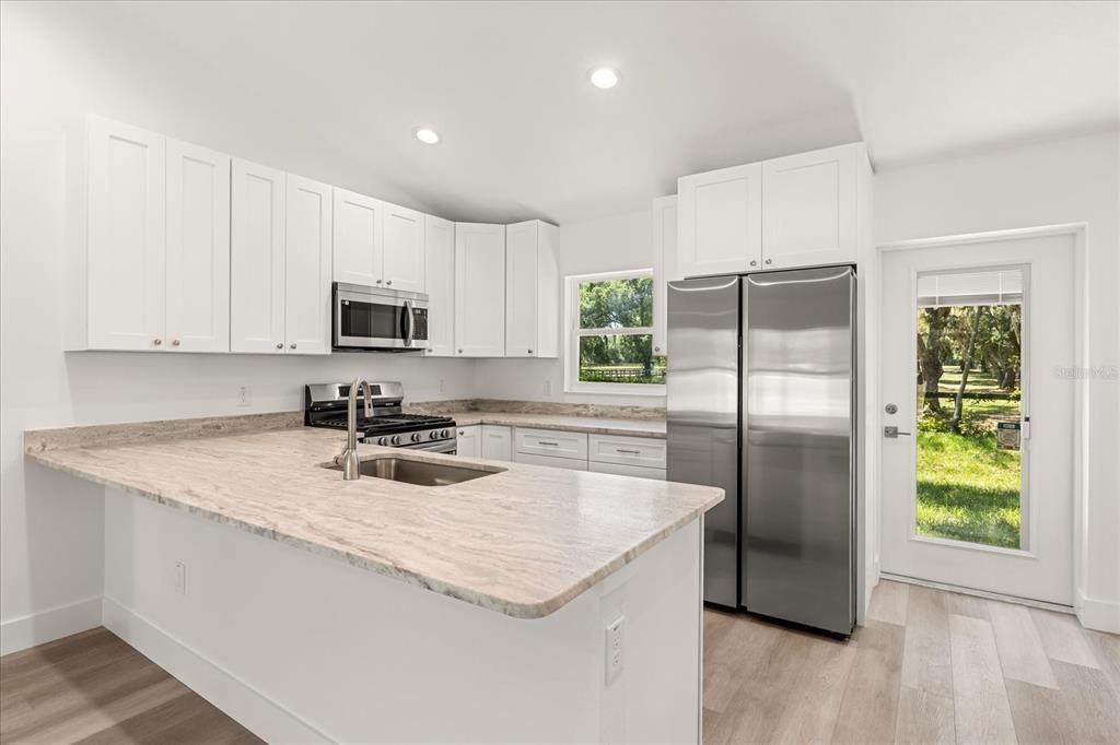 На продажу: $1,200,000 (7 спален, 5 ванн, 4356 Квадратных фут)