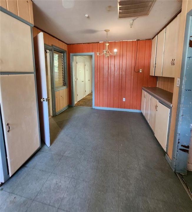 En Venta: $289,900 (5 camas, 4 baños, 3175 Pies cuadrados)