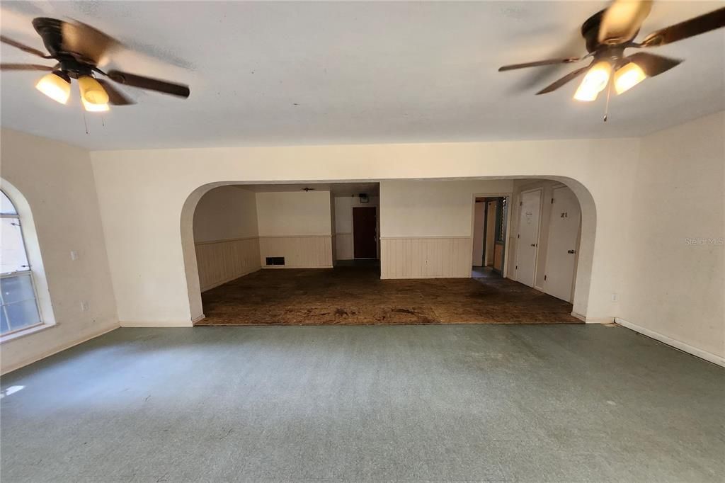 En Venta: $289,900 (5 camas, 4 baños, 3175 Pies cuadrados)