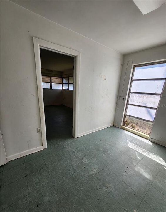 En Venta: $289,900 (5 camas, 4 baños, 3175 Pies cuadrados)