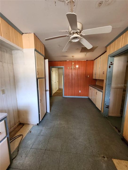 En Venta: $289,900 (5 camas, 4 baños, 3175 Pies cuadrados)