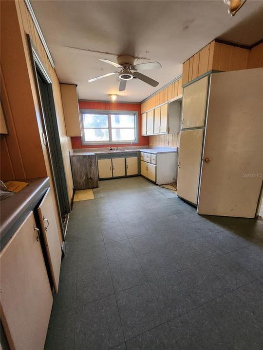 En Venta: $289,900 (5 camas, 4 baños, 3175 Pies cuadrados)