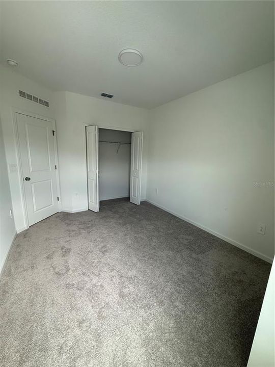 合同活跃: $1,800 (3 贝兹, 2 浴室, 1620 平方英尺)