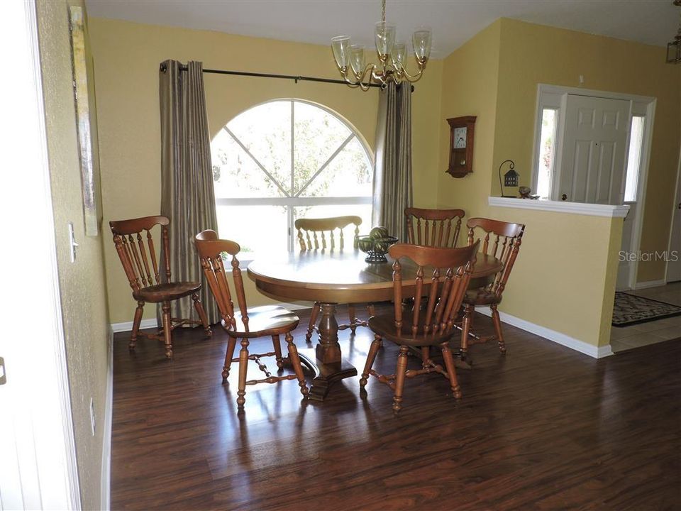 待售: $374,900 (3 贝兹, 2 浴室, 1752 平方英尺)