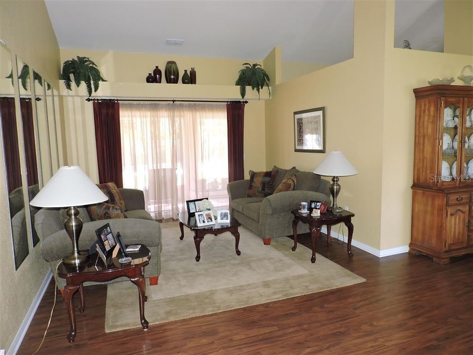 待售: $374,900 (3 贝兹, 2 浴室, 1752 平方英尺)