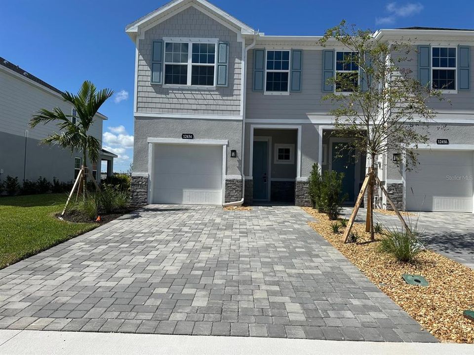 出租: $2,300 (3 贝兹, 2 浴室, 1674 平方英尺)