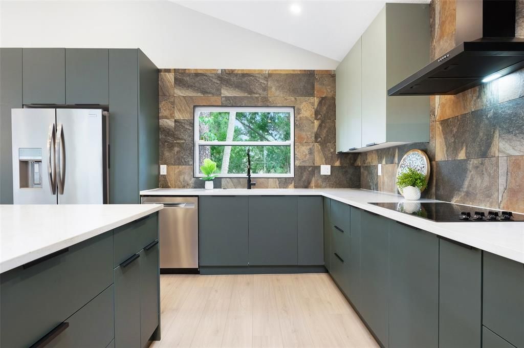 For Sale: $950,000 (4 beds, 2 baths, 2422 Square Feet)