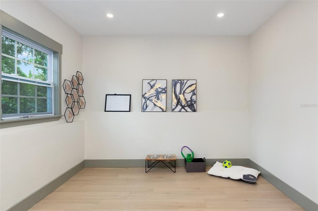 For Sale: $950,000 (4 beds, 2 baths, 2422 Square Feet)