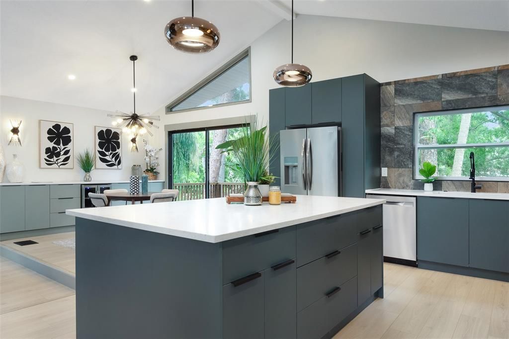 For Sale: $950,000 (4 beds, 2 baths, 2422 Square Feet)