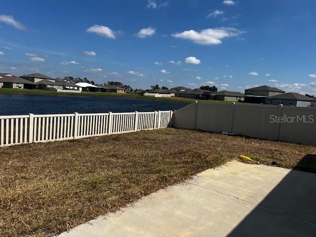 For Sale: $320,000 (4 beds, 2 baths, 1935 Square Feet)