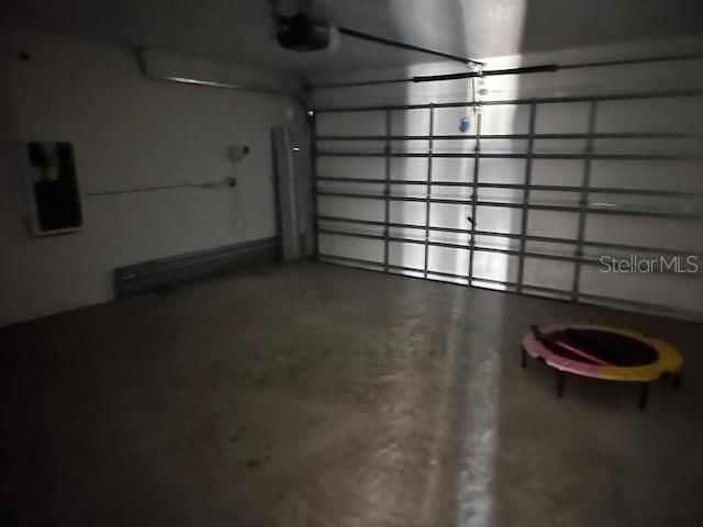 For Sale: $320,000 (4 beds, 2 baths, 1935 Square Feet)