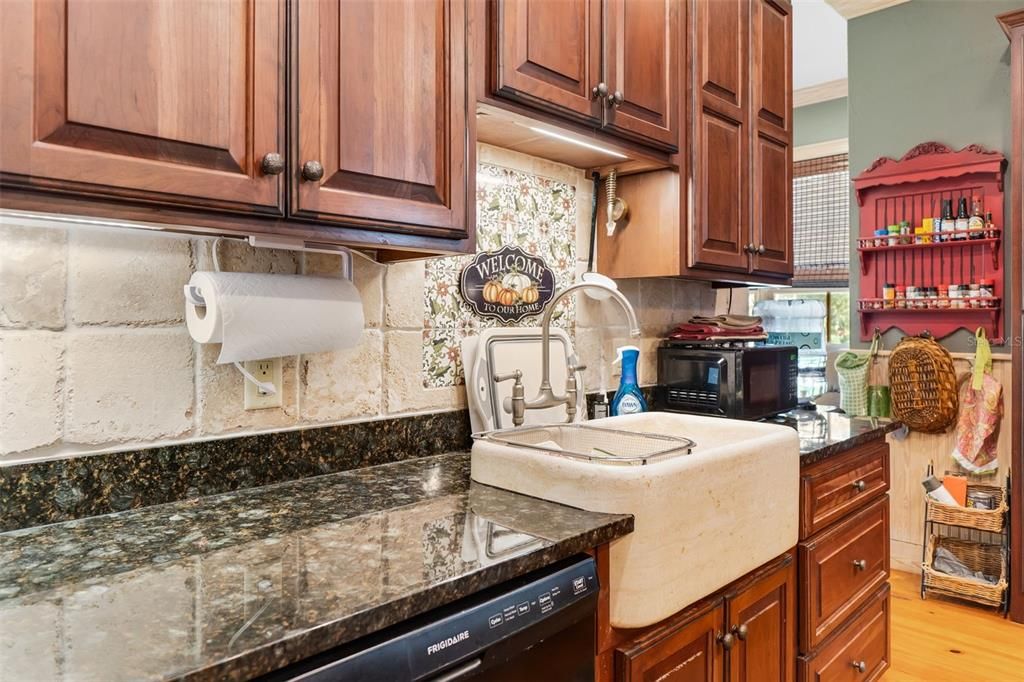 待售: $2,200,000 (3 贝兹, 3 浴室, 3025 平方英尺)