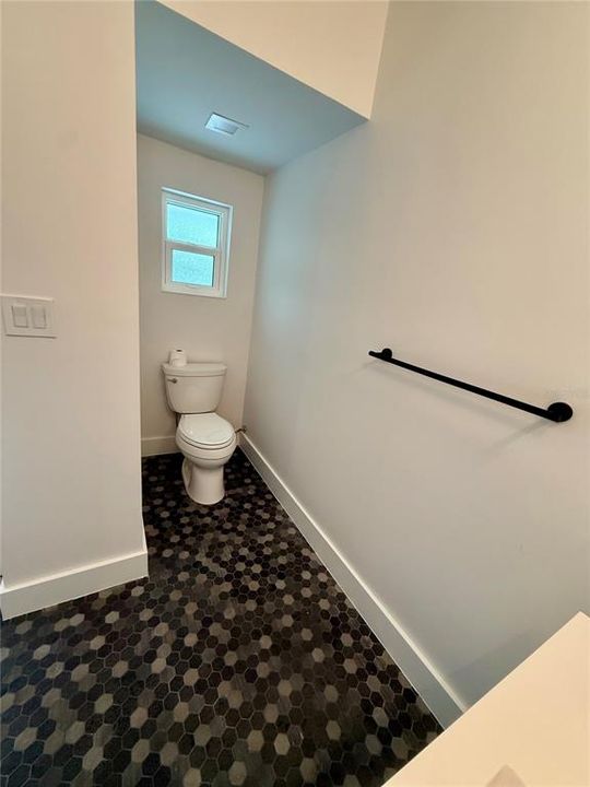 For Rent: $15,000 (5 beds, 3 baths, 3223 Square Feet)