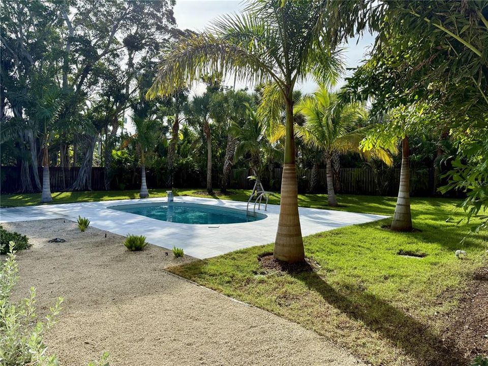 For Rent: $15,000 (5 beds, 3 baths, 3223 Square Feet)