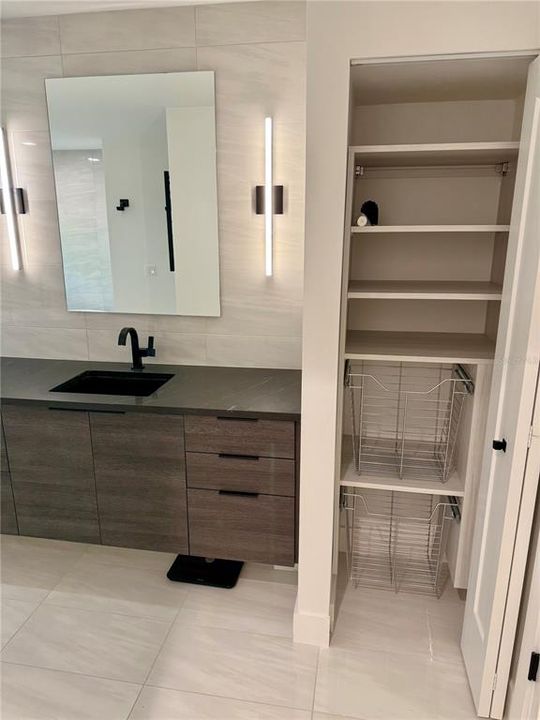 For Rent: $15,000 (5 beds, 3 baths, 3223 Square Feet)