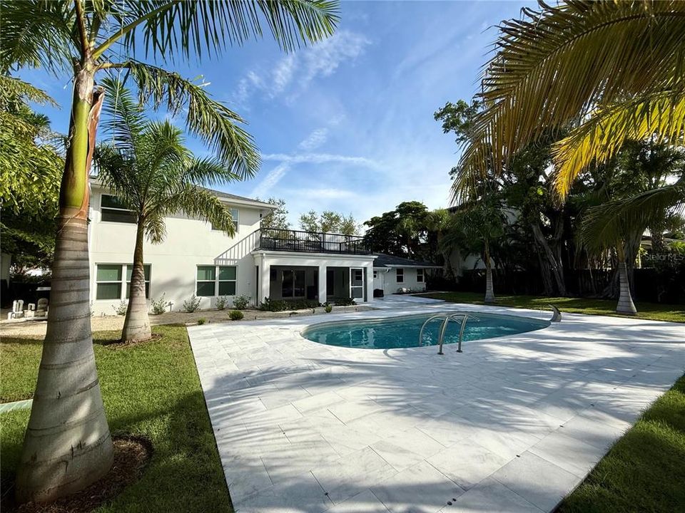 For Rent: $15,000 (5 beds, 3 baths, 3223 Square Feet)