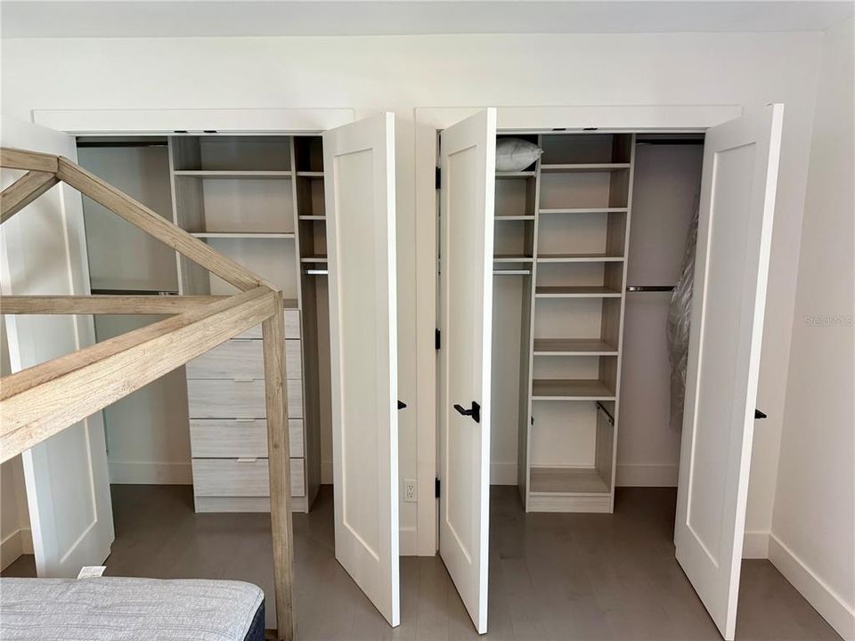 For Rent: $15,000 (5 beds, 3 baths, 3223 Square Feet)